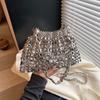 2025 Nova Bolsa Vintage Metal Prata Moda Ombro Vazado Transversal Tecido com Miçangas Elegante Bolsa de Axila
