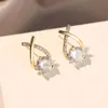 Brincos de Prata 925 com Agulha em Formato de Cruz e Zircônia para Mulheres, Estilo Novo, Pequenos, Design Exquisito e Versátil, Brincos Populares de Alta Qualidade