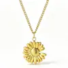 Nuevo collar colgante de flor plisada transfronterizo europeo y americano, cadena de clavícula de pétalos de moda, estilo vintage francés, elegante y sofisticado
