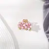 2025 Presilha de Cabelo de Liga de Camélia Fresca e Doce Estilo Japonês e Coreano Yiwu Galvanoplastia Pequeno Acessório de Grampo à Prova de Ferrugem