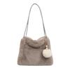 Bolsa Pequena de Pelúcia Popular Feminina 2024 Nova Nicho Versátil Bolsa de Mão Moda Estilosa Ombro Pelo Bolsa Geral