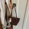 Bolsa Saco Simples de Bolinhas Estilo Coreano 2026 Outono Nova Moda Color Block Bolsa de Ombro Personalidade Moda Tendência Bolsa de Ombro