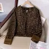 Chaqueta estilo Chanel de ante Maillard con estampado de leopardo hecha a medida para mujer, moda 2026, rejuvenecedora, modelo nuevo para primavera, otoño e invierno