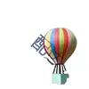 Accesorios Decorativos Coloridos para Globos Aerostáticos en la Zona Escénica
