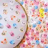 Accesorios populares para uñas de la serie de animales pequeños de hielo transparente, pollitos de dibujos animados, osos, conejos, decoraciones de resina para uñas y fundas de teléfono