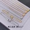 Versión de Alta Gama del Collar Estilo Chanel con Patrón de Diamantes, Oro Rosa, Diseño en Capas Tricolor, Versión de Alta Gama de la Cadena para la Clavícula