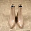 Outono/Inverno 2025 Novo Estilo Francês Salto Alto Plataforma Ultra Alto Botas de Cano Curto Tamanho Grande Bico Fino em Estoque Botas de Tornozelo Transfronteiriças