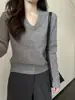 Suéter Sencillo de Manga Larga con Cuello en V Color Beige Estilo Retro Americano para Mujer, Tejido de Capa Interior, Invierno 6822, Nueva Moda Otoño e Invierno para Mujer