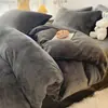 Conjunto de Roupa de Cama Espesso de Inverno Quatro Peças Lado Duplo Leite Fleece Coral Flanela Capa de Edredom Lençol de Elástico com Veludo Adicional Lençol de Três Peças