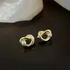 Pendientes de Clip de Perlas para Mujeres Sin Perforaciones, Pendientes con un Diseño Único, Estilo Vintage de Nicho, Pendientes de Alta Gama con un Temperamento Refinado