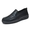 Novos Sapatos Casuais Masculinos 2025, Sapatos para Homens de Meia-Idade e Idosos, Sapatos Impermeáveis e Antiderrapantes para Idosos, Sapatos de Trabalho para Chef de Negócios