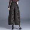 Calças elásticas de cintura alta com perna curva 2026, da nova coleção de outono/inverno da moda, calças de perna larga em jacquard, caimento solto, com estampa floral, calças casuais