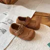 Sapatos Birkenstock Sola Macia Sapatos para Crianças Outono 2026 Novos Sapatos Versáteis de Couro Sapatos Individuais para Crianças Retro Meninas Sapatos Versáteis de Couro