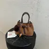 Elegante bolso cubo para mujer, nuevo estilo coreano 2026, bolso de hombro minimalista y moderno, bolso cruzado de nicho para mujer