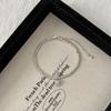 Pulsera retro de lujo ligera de estilo francés para mujer, diseño de nicho, personalidad avanzada, estilo simple y frío, joyería exquisita y afortunada.