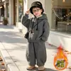 Conjunto de Felpa Forrado para Niños Otoño Invierno 2025 Nuevo Niños Bebé Sudadera Conjunto de Dos Piezas Niños Ropa Deportiva Engrosada