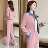 Conjunto estiloso e casual de peças externas de manga comprida para mulheres, coleção outono/inverno 2026, veludo cotelê, chique, caimento justo, conjunto de duas peças para mulheres baixinhas