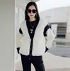 Chaqueta Corta de Plumas Estilo Coreano Precio Especial Liquidación Vendiendo a Precio de Pérdida Todos los Artículos Calidad Súper Buena Por Orden de Llegada