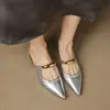¡Evangelio para pies anchos y gordos! No aprietes los pies ~ Primavera y verano 2025 nuevas zapatillas Muller de punta fina de tacón bajo talla grande