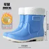 Sapatos aquáticos da moda no meio da panturrilha, galochas duráveis, amigáveis para cozinha, sapatos de borracha quentes para adultos, botas de trabalho femininas, antiderrapantes, impermeáveis, galochas curtas