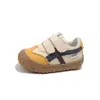 Nuevas Zapatillas de Doble Velcro para Niñas Moda Primavera/Otoño 2026, Zapatos Casuales para Niños Pequeños, Zapatos Infantiles de Moda
