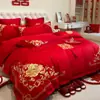 Conjunto de Casamento de Alta Qualidade Estilo Chinês Quatro Peças Grande Vermelho Bordado Colcha de Dote para Casamento Capa de Edredom Lençol de Cama Roupa de Cama para Quarto de Recém-Casados