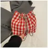 Bolso Pequeño de Verano para Mujer 2025 Nuevo Bolso de Cubo de Cadena de Alta Calidad Moda Nicho Versátil Trendy Bolso Cruzado