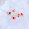 Decoraciones Navideñas de Espuma Dorada y Bayas Rojas Guirnalda de Ratán para Árbol de Navidad Colgante de Ramo para Regalo con Materiales Florales