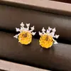 Pendientes Super Brillantes de Plata con Zirconias Incrustadas en un Diseño de Flor Redonda, Exquisitos y Elegantes, Modernos y con Estilo, Pendientes de Lujo Ligero y de Gama Alta