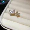 Anillo de Flor de Mariposa de Zircón Brillante de Jardín Monet con Perla Anillo de Dedo Índice de Gama Alta Chapado en Oro Real de 14K Joyería de Mano
