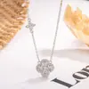 Colar de Trevo da Sorte de Diamante Completo Feminino Luxo Leve Nicho de Ponta Corrente para Clavícula Flor Joia de Presente para Mulheres