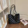 Bolsa Tote Retro de Grande Capacidade com Bolinhas Feminina 2026 Nova Bolsa de Ombro de Alta Qualidade Estilo Preguiçoso para o Dia a Dia