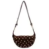 Bolso bandolera versátil para mujer, bolso de hombro simple, gran capacidad, moda de otoño, nuevo bolso casual 2026 de terciopelo con remaches de bola de masa