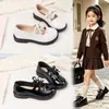 Zapatos de Cuero para Niñas 2026 Otoño Nuevos Zapatos Infantiles Niña Pequeña Moño Moda Princesa Suela Suave Versátiles Zapatos de Una Sola Pieza