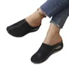 2025 Nuevo Verano Ropa Exterior Pantuflas de Cuña para Mujer Talla Grande Suela Gruesa Europeas y Americanas Slip-On Puntera Medias Pantuflas al Por Mayor