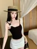 Estilo Menina Picante Alça Dupla Costas Bonitas Flor 3D Bloco de Cores Gola Redonda Camisole Top Verão Feminino Nova Chegada com Bojo Top