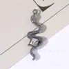 Negro Gun Araña Telaraña Mariposa Cruz Aleación Diamante Colgante Pendientes Llavero Accesorios Serie Diablo