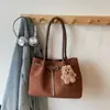 Moda Versátil de Otoño 2026 Bolso de Mano Grande de Gran Capacidad para Mujer Bolso Tote con Diseño Único para el Trabajo y los Viajes Diarios Bolso de Hombro