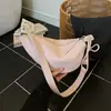 Bolsa transversal estilo bolinho 2026 cuidadosamente selecionada moda alta qualidade tendência nicho design bolsa de peito versátil tendência bolsa de ombro único feminina