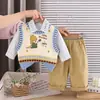 Conjunto de Ropa de Otoño para Niños Elegante 2026 Nuevo Modelo Infantil Niños Primavera y Otoño Suéter Chaleco de Dibujos Animados Conjunto de Tres Piezas Moderno