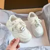 Zapatos deportivos ligeros para niños, estilo princesa, nuevo modelo primavera 2026, zapatillas de moda para niñas pequeñas, medianas y grandes