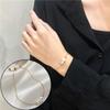 Nueva Pulsera de Acero de Titanio Europeo y Americano de Venta Caliente para Mujer Estilo ins Personalizada Moderna Resistente al Color Pulsera Antidesvanecimiento Pulsera Chapada en Oro