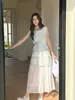 Vestido de Alça Estilo Férias Retro Francês de Verão 2026 com Gola Alta e Renda Super Delicado Pura Sedução Estilo Chá