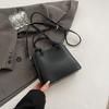 Bolsa de Ombro Fashion de Têxtil Portátil 2025 Nova Tendência Simples Casual Versátil Bolsa de Ombro Bolsa Transversal de Nicho