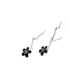 Pendientes de Moda Minimalistas y Discretos con Diseño Floral Negro, Sentido de Diseño de Nicho, Joyería de Nuevo Estilo 2025