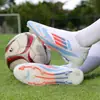 Zapatos de Fútbol F50 para el Mundial FG Césped Natural Tacos Largos Zapatos de Competición Transfronterizo Comercio Exterior Fabricante de Zapatos de Fútbol Venta al por Mayor