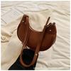 Bolsa Meia-Lua Estampa Lichia Moda Francesa Nicho Transversal Pequena Feminina 2024 Nova Vintage Comutadora de Ombro