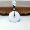 Pingente Fivela Anti-Yuping Estilo Étnico Calcedônia verde escuro Pingente de Jade Ping An Corrente Longa de Lã Colar de Drenagem ao Vivo