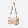 Bolsa de Ombro em Couro com Cera a Óleo Estilo Francês Nova Coleção Primavera/Verão 2026 Pequena Bolsa Quadrada Bordada Acolchoada Bolsa de Corrente para o Dia a Dia Bolsa Transversal Feminina