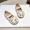 Zapatos de Princesa Estilo Coreano Estilo Coco Chanel 2026 Sandalias de Verano/Primavera para Niños Zapatos de Malla Tipo Frijol Suela Suave Zapatos Individuales con Estilo